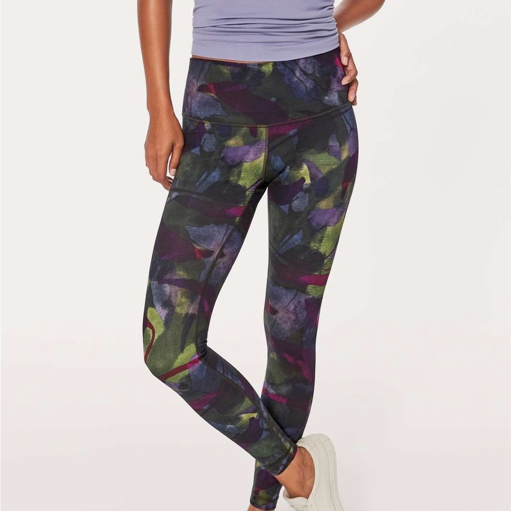 Lululemon Wunder Under Hi-Rise Tight (Full-On Luxtreme 28")
Aura DarkChromeMulti - Picture 2 of 5